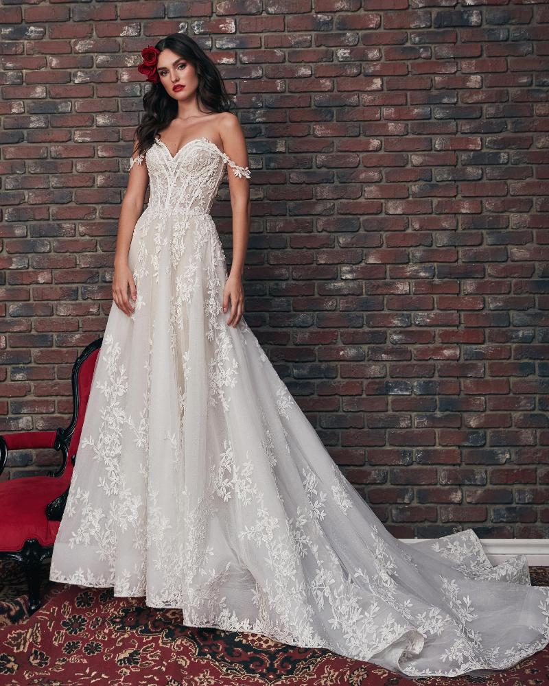 121226 strapless or off the shoulder wedding dress with pockets and a line silhouette1
